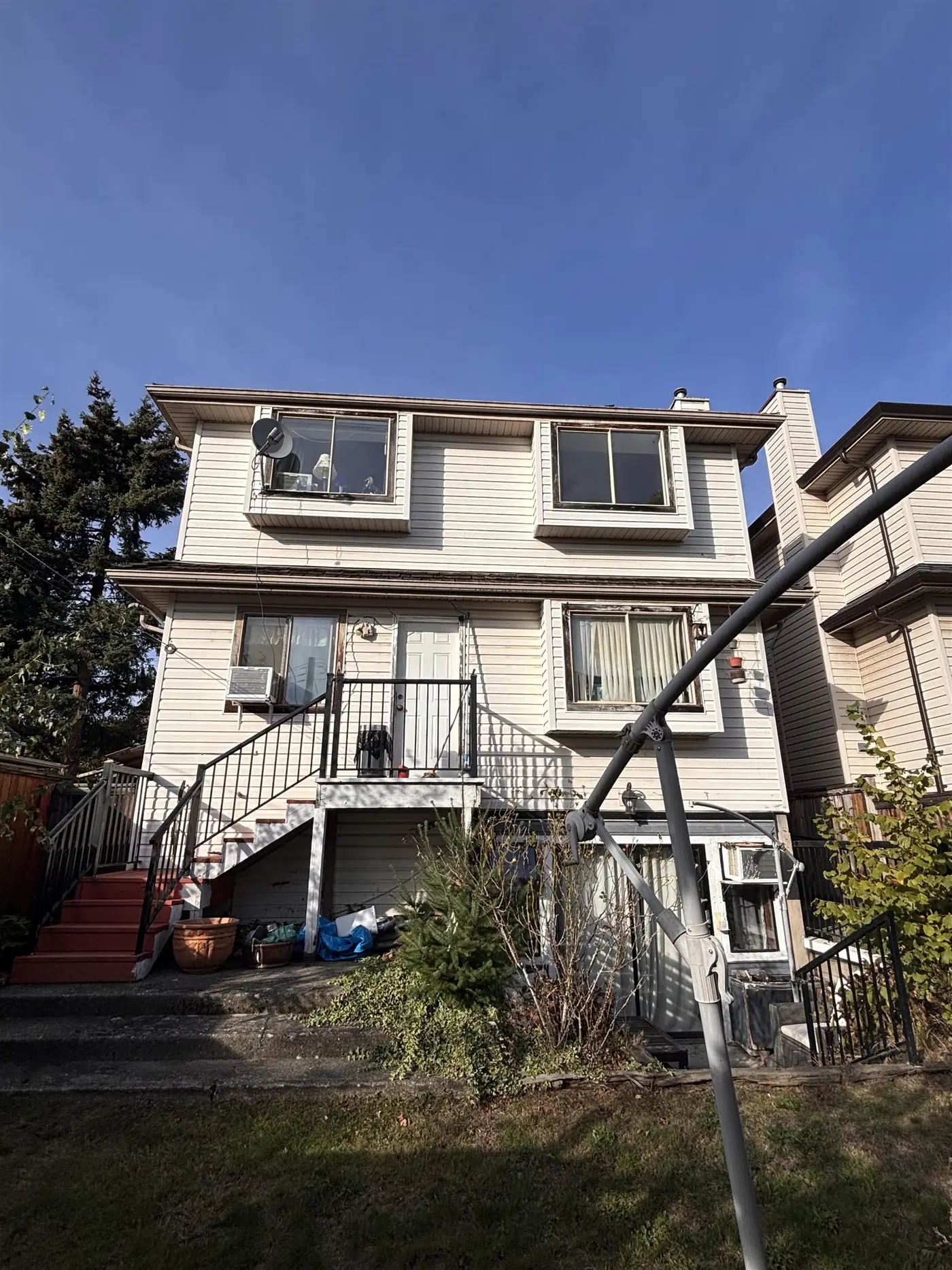 7-bedroom house in Marpole — photo 2