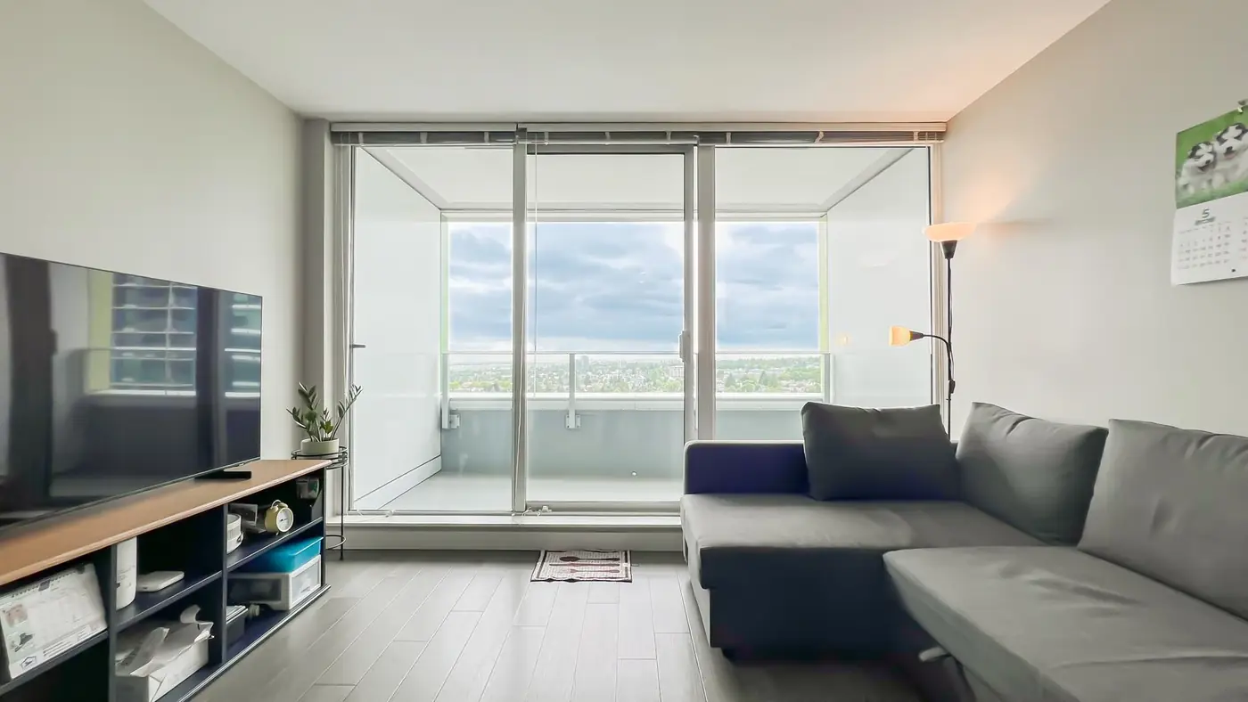 1-bedroom condo in Marpole — photo 1