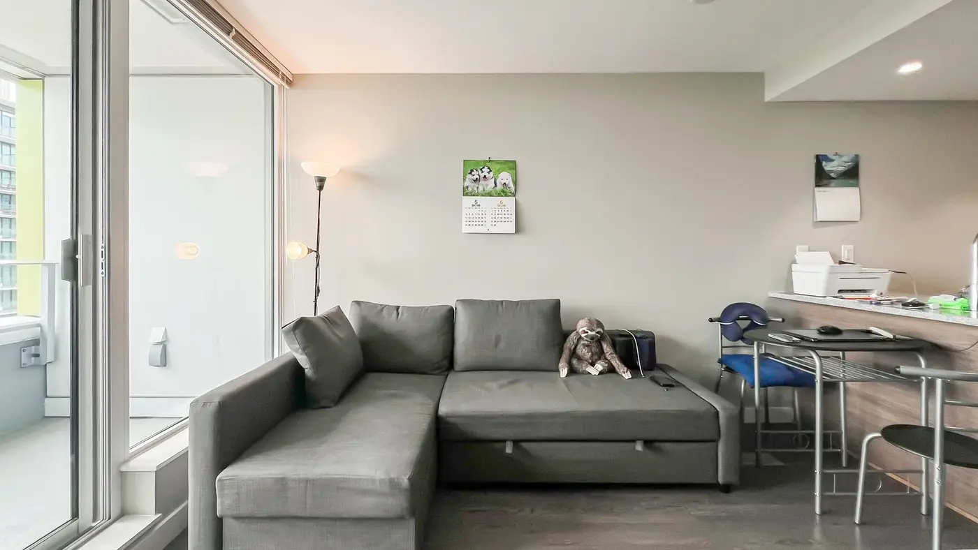 1-bedroom condo in Marpole — photo 3