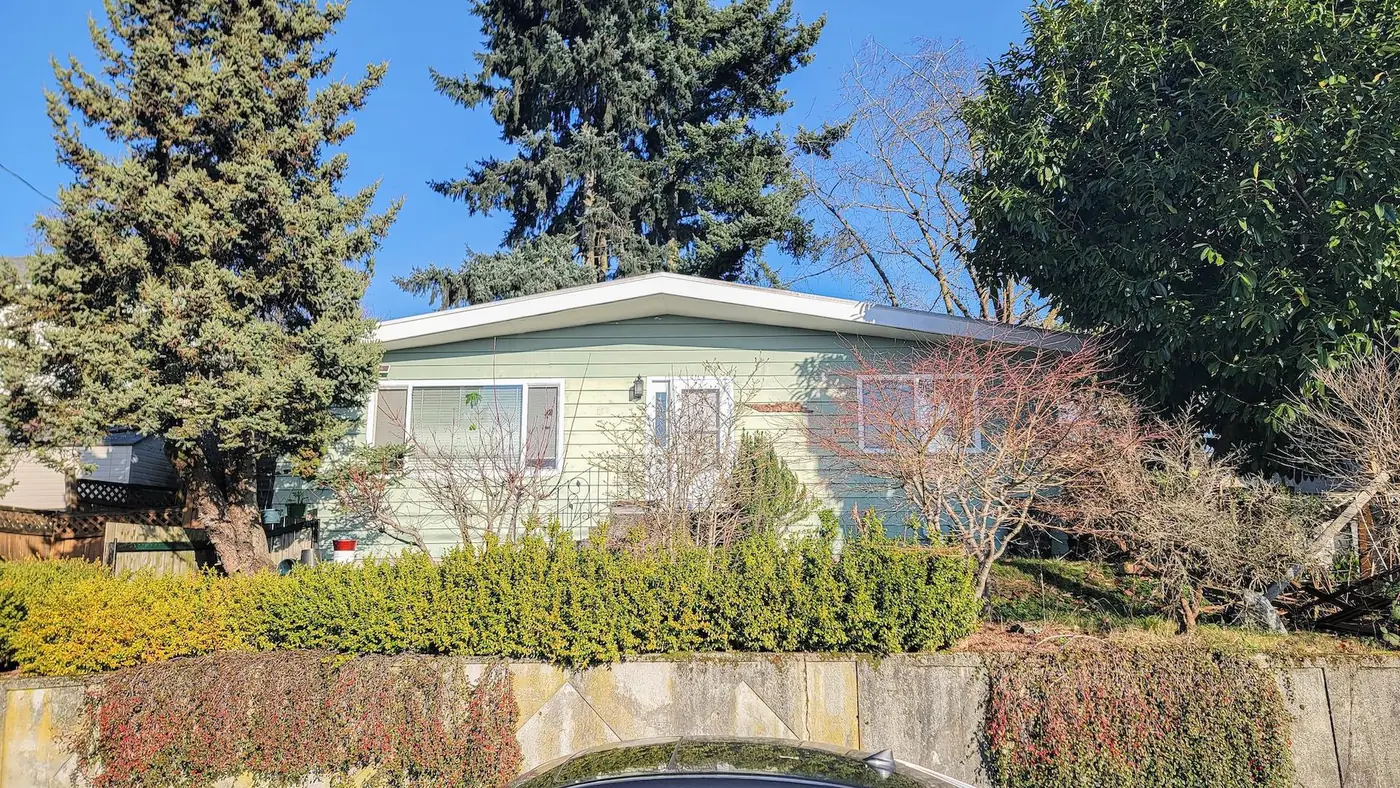 3-bedroom house in Uptown — photo 1