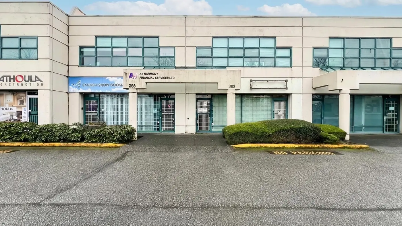 Industrial unit in East Cambie — photo 2