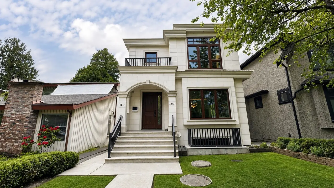 5-bedroom house in Point Grey — photo 2